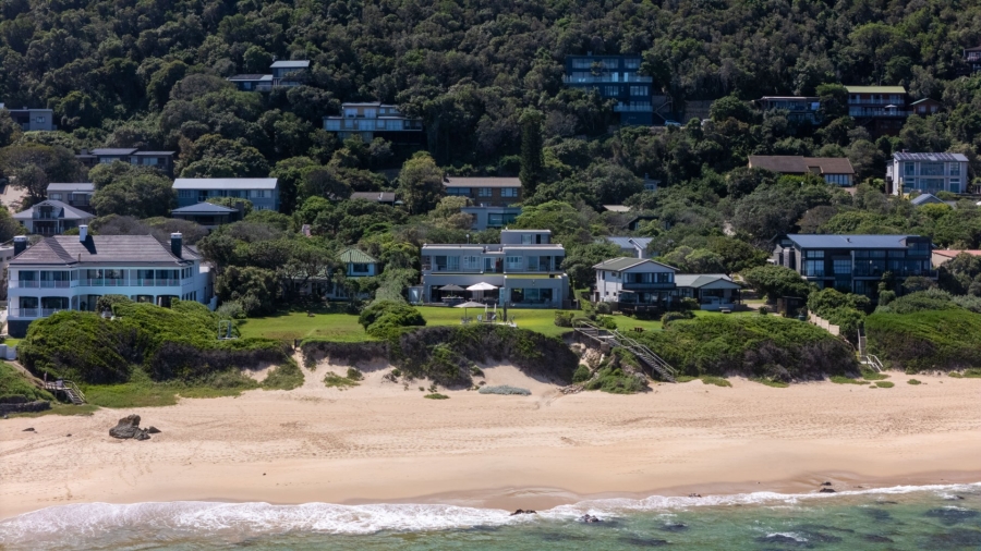 8 Bedroom Property for Sale in Keurboomstrand Western Cape